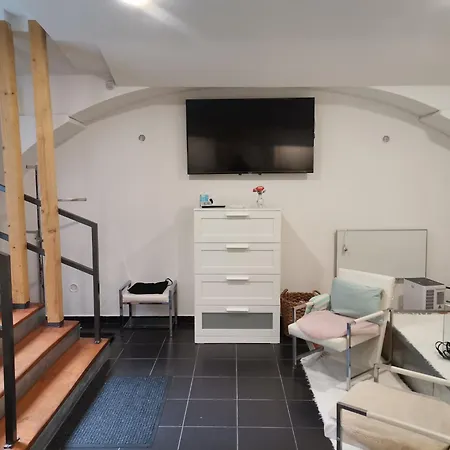 F16studio Apartment *